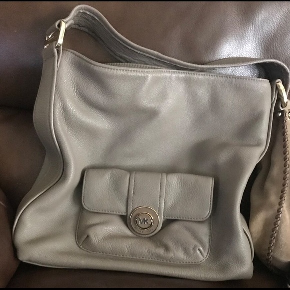 Micheal Kors Purse - Picture 1 of 1